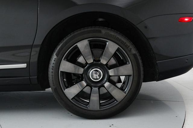 Photo of 2022 Black Rolls-Royce Cullinan