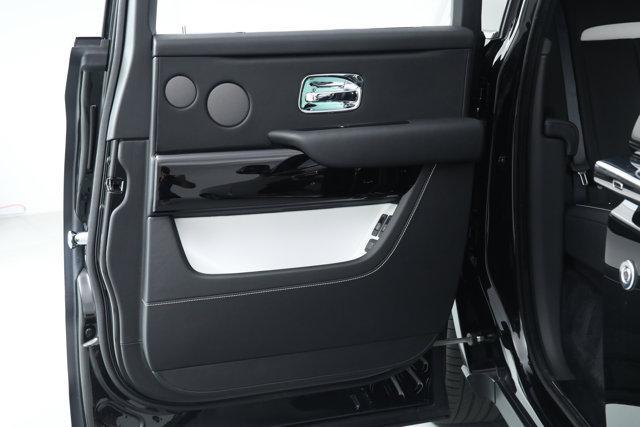 Photo of 2022 Black Rolls-Royce Cullinan