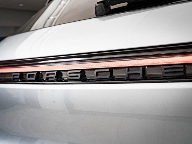 Photo of 2021 Dolomite Silver Metallic Porsche Macan
