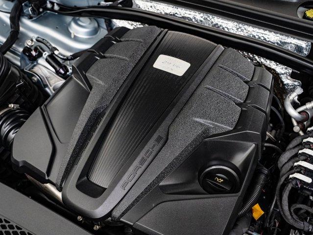 Photo of 2021 Dolomite Silver Metallic Porsche Macan