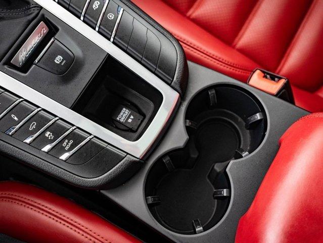 Photo of 2021 Dolomite Silver Metallic Porsche Macan