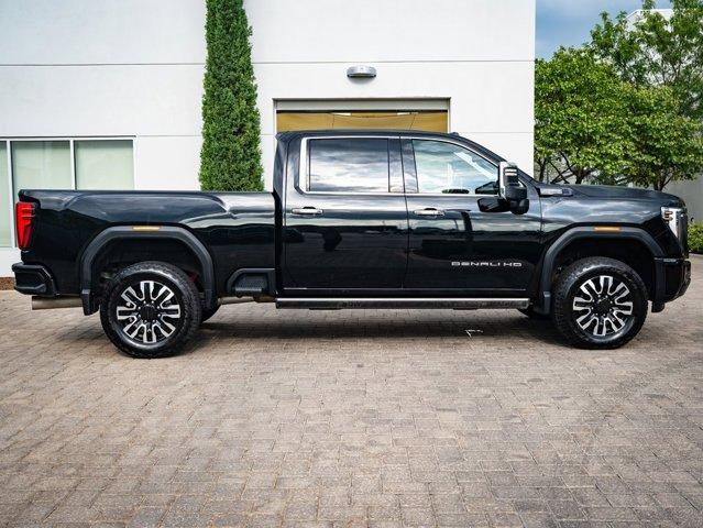 Photo of 2024 Onyx Black GMC Sierra 2500