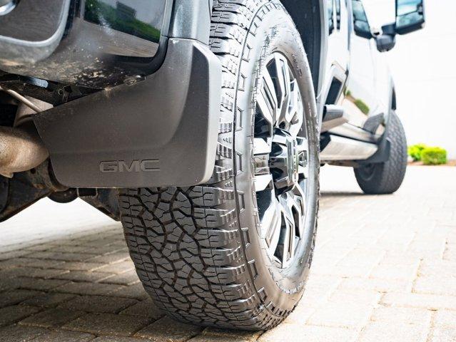 Photo of 2024 Onyx Black GMC Sierra 2500