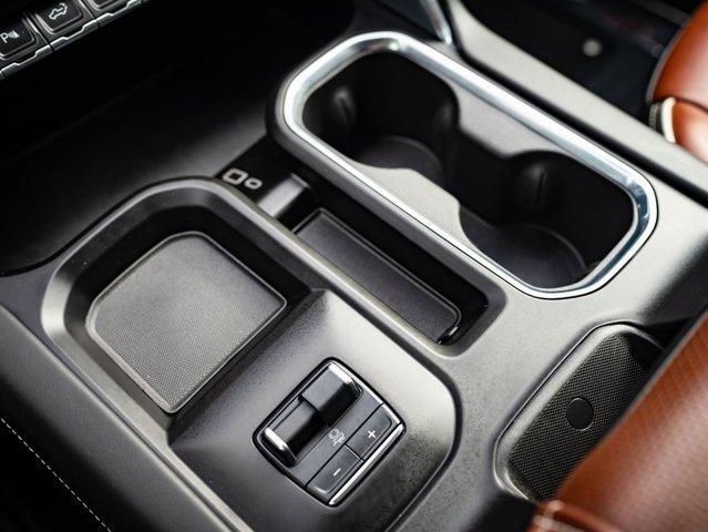 Photo of 2024 Onyx Black GMC Sierra 2500