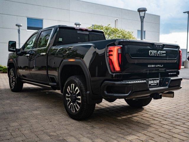 Photo of 2024 Onyx Black GMC Sierra 2500