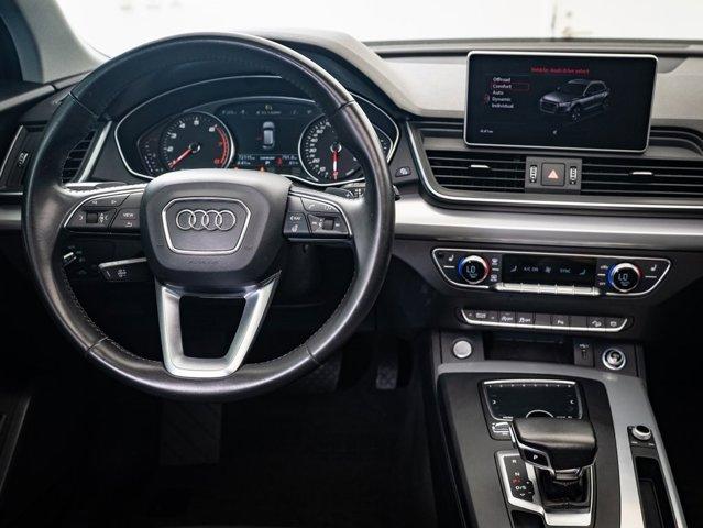 Photo of 2018 Black Audi Q5