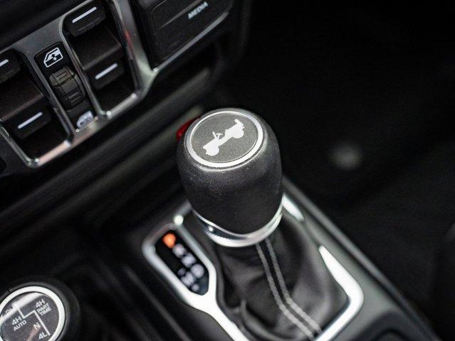 Photo of 2021 Black Clearcoat Jeep Wrangler