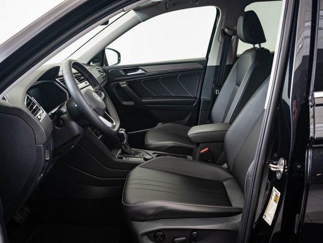 Photo of 2022 Deep Black Pearl Volkswagen Tiguan