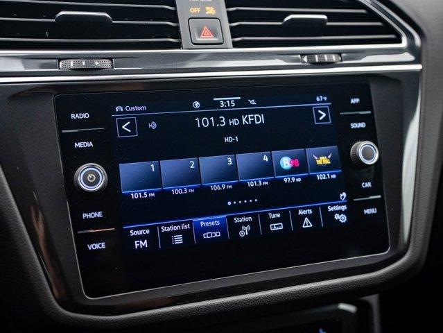 Photo of 2022 Deep Black Pearl Volkswagen Tiguan
