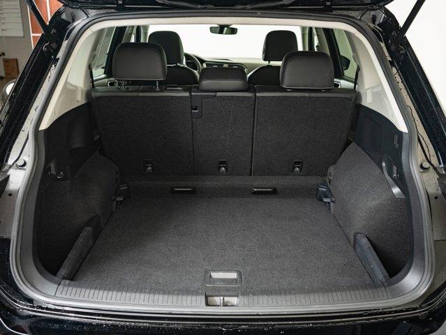 Photo of 2022 Deep Black Pearl Volkswagen Tiguan
