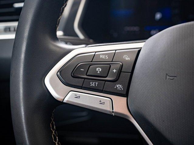 Photo of 2022 Deep Black Pearl Volkswagen Tiguan