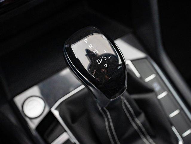 Photo of 2022 Deep Black Pearl Volkswagen Tiguan