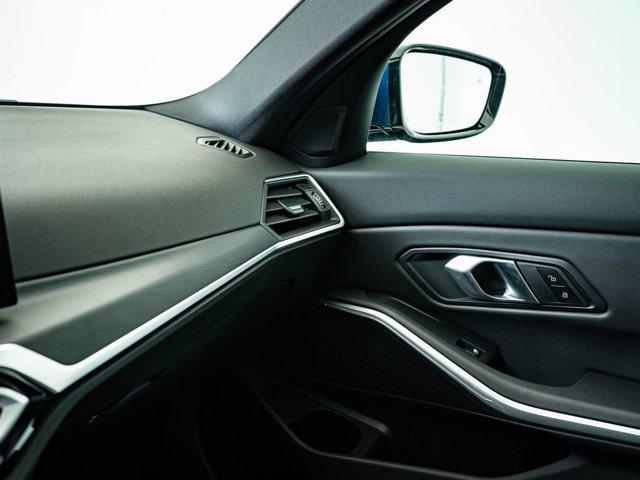 Photo of 2024 Phytonic Blue Metallic BMW 330