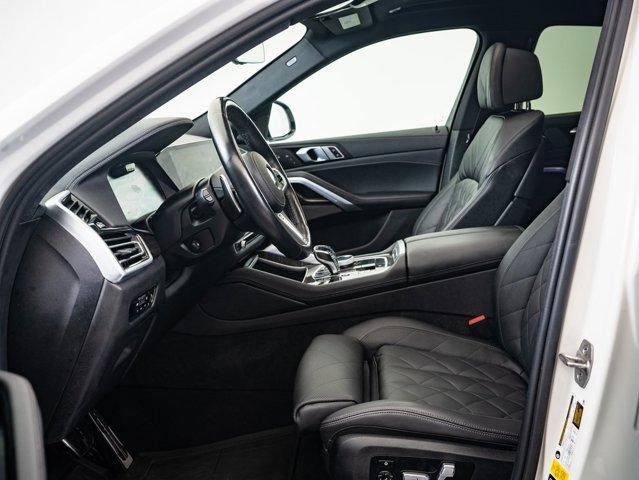 Photo of 2023 Alpine White BMW X6