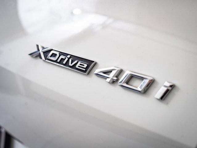 Photo of 2023 Alpine White BMW X6