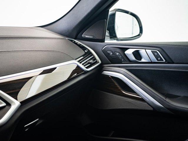 Photo of 2023 Alpine White BMW X6
