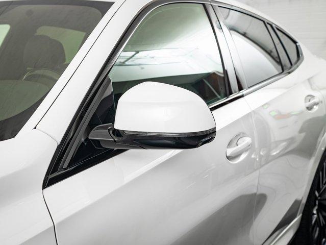 Photo of 2023 Alpine White BMW X6
