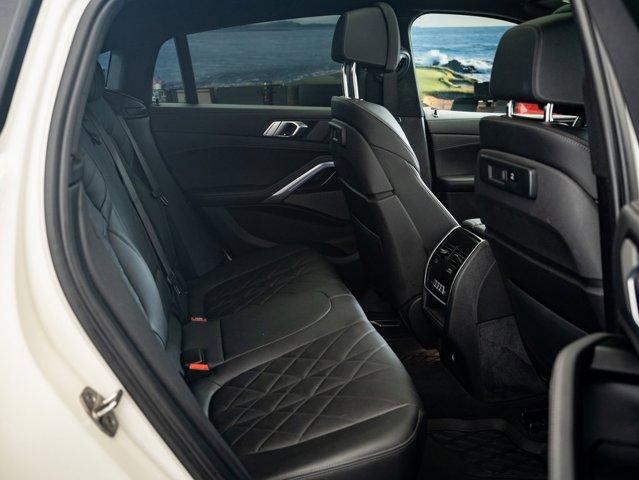 Photo of 2023 Alpine White BMW X6