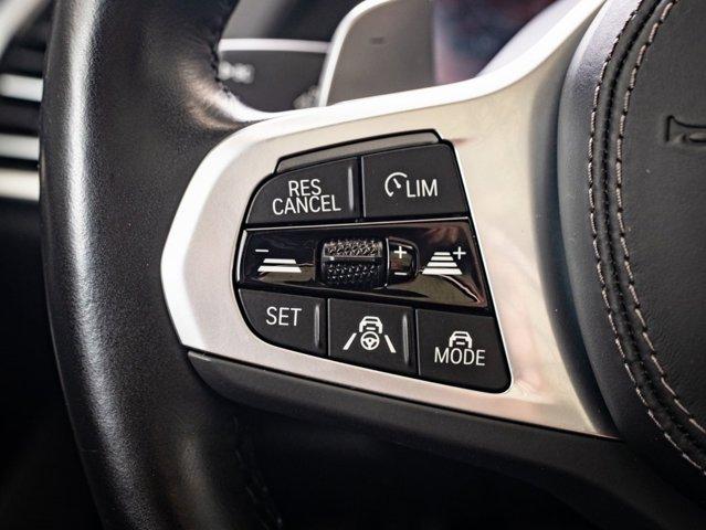Photo of 2023 Alpine White BMW X6