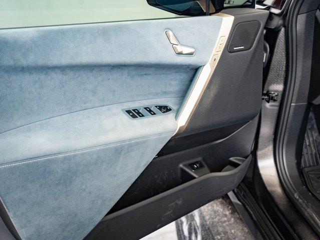 Photo of 2024 Oxide Grey Metallic BMW iX