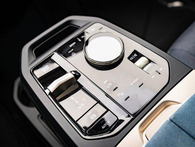 Photo of 2024 Oxide Grey Metallic BMW iX