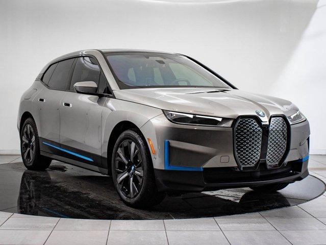 Photo of 2024 Oxide Grey Metallic BMW iX