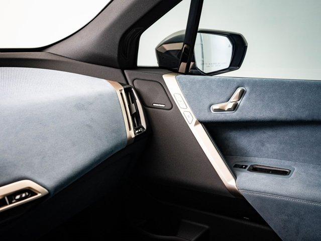 Photo of 2024 Oxide Grey Metallic BMW iX