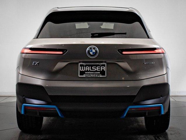 Photo of 2024 Oxide Grey Metallic BMW iX