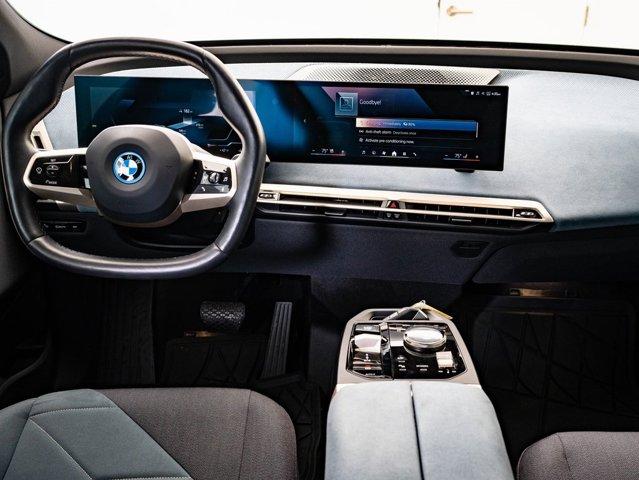 Photo of 2024 Oxide Grey Metallic BMW iX