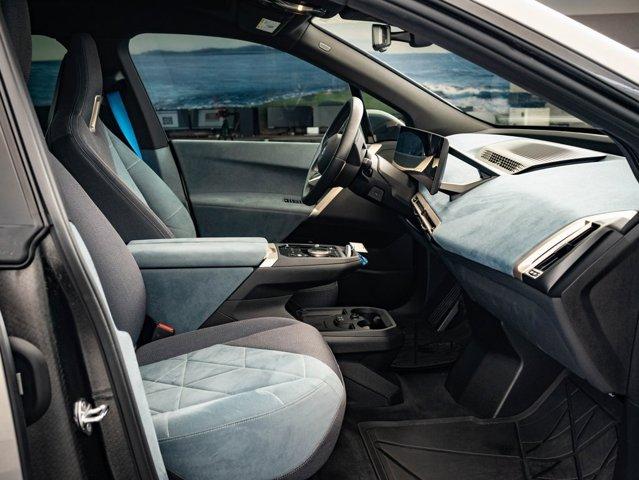 Photo of 2024 Oxide Grey Metallic BMW iX