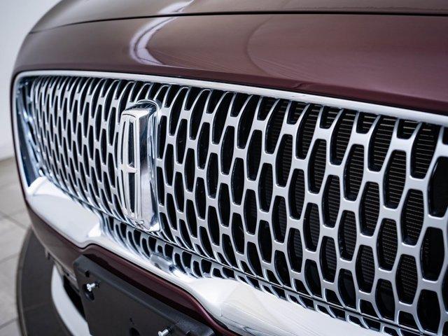 Photo of 2022 Burgundy Velvet Metallic Tinted Clearcoat Lincoln Nautilus