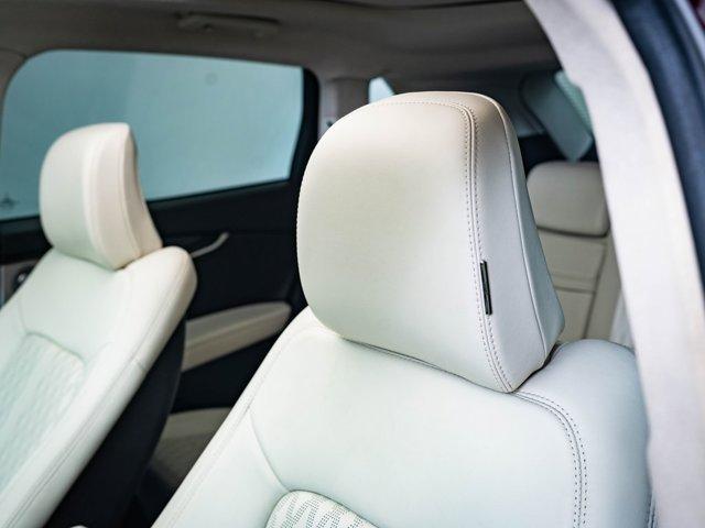 Photo of 2022 Burgundy Velvet Metallic Tinted Clearcoat Lincoln Nautilus
