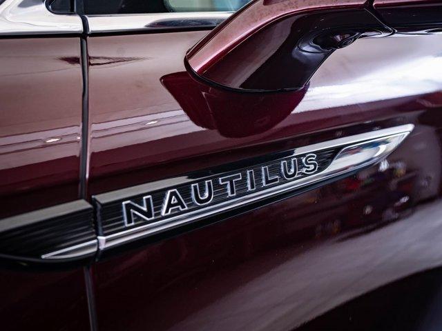 Photo of 2022 Burgundy Velvet Metallic Tinted Clearcoat Lincoln Nautilus