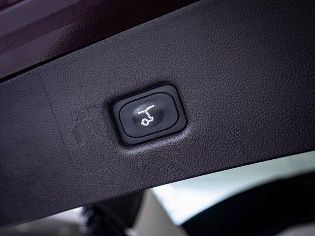 Photo of 2022 Burgundy Velvet Metallic Tinted Clearcoat Lincoln Nautilus
