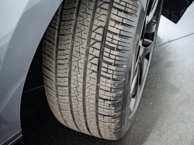 Photo of 2022 Eiger Grey Metallic Land Rover Range Rover Evoque