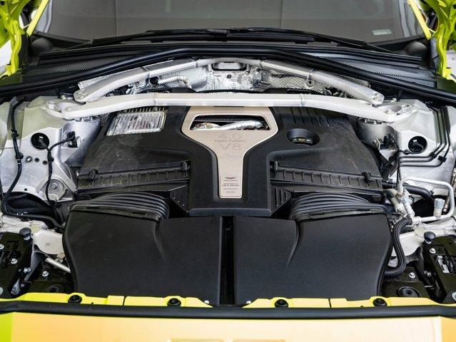 Photo of 2023 Q Lime Essence Aston Martin DBX