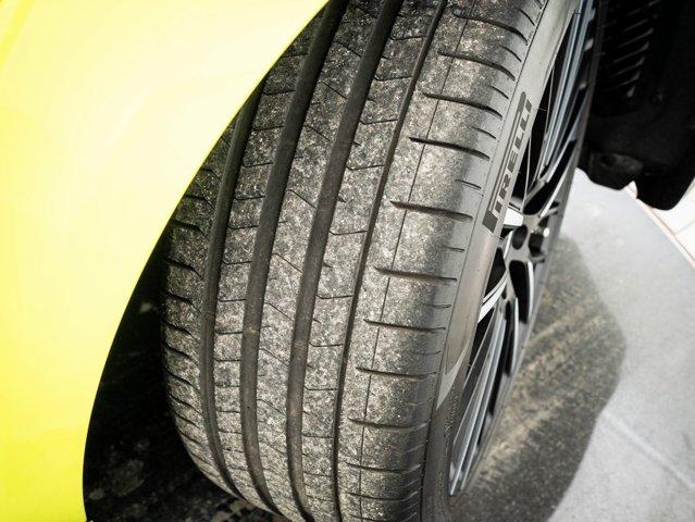 Photo of 2023 Q Lime Essence Aston Martin DBX
