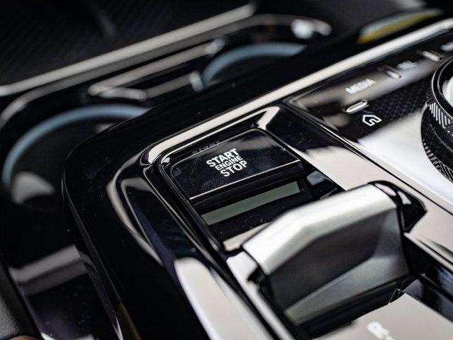 Photo of 2024 White Metallic BMW 530