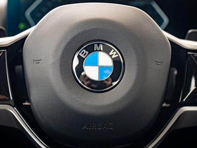 Photo of 2024 White Metallic BMW 530