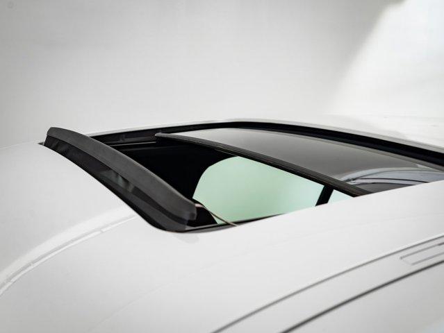 Photo of 2024 White Metallic BMW 530