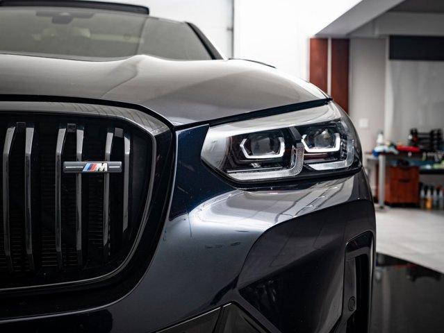 Photo of 2024 Carbon Black Metallic BMW X4