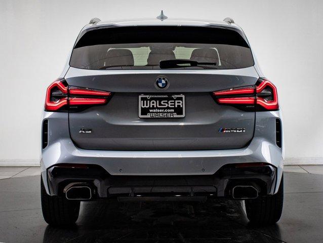Photo of 2024 Brooklyn Grey Metallic BMW X3