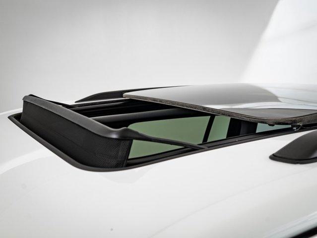 Photo of 2022 Bright White Clearcoat Jeep Grand Cherokee