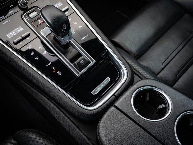 Photo of 2022 Papaya Metallic Porsche Panamera