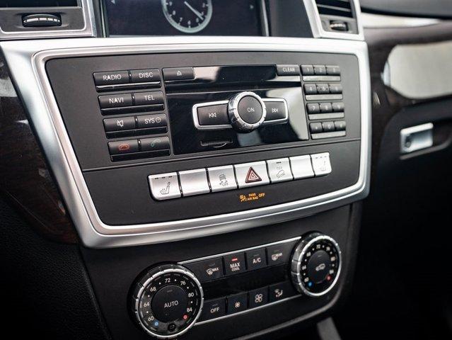 Photo of 2015 Black Mercedes-Benz M-Class