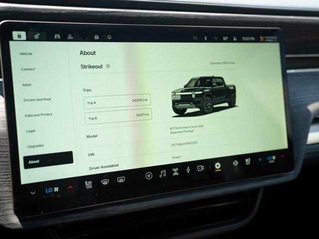 Photo of 2023 Black Rivian R1T