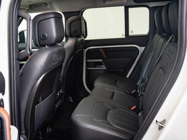 Photo of 2020 White Land Rover Defender