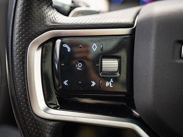 Photo of 2022 Fuji White Land Rover Discovery Sport