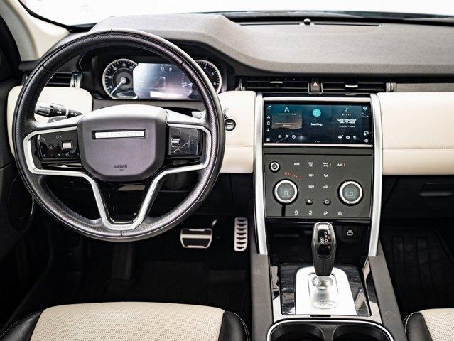 Photo of 2022 Fuji White Land Rover Discovery Sport