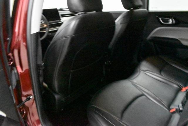Photo of 2022 Velvet Red Pearlcoat Jeep Compass